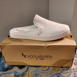 NWT Ugg White Darcee Slip-On Sneaker